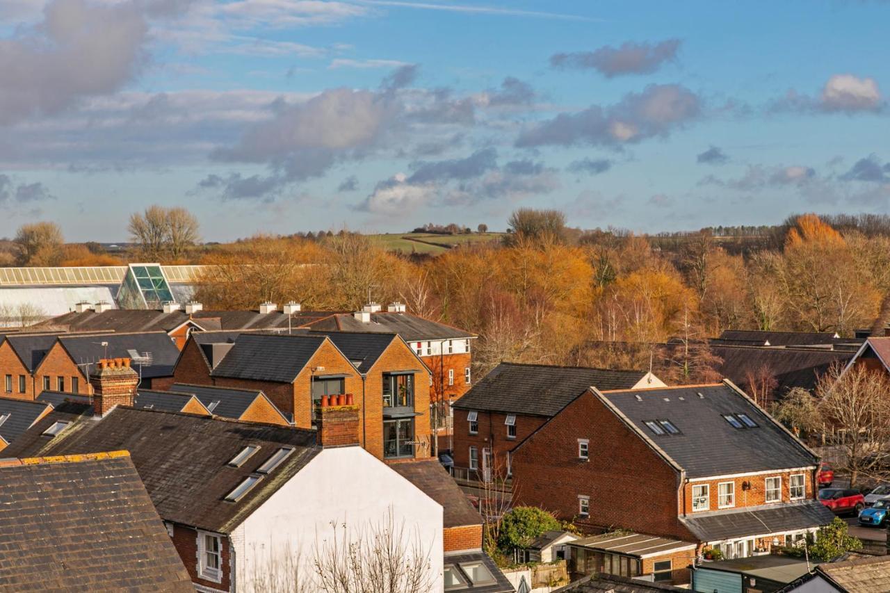 The Sky Penthouse Apartment Winchester Exterior foto